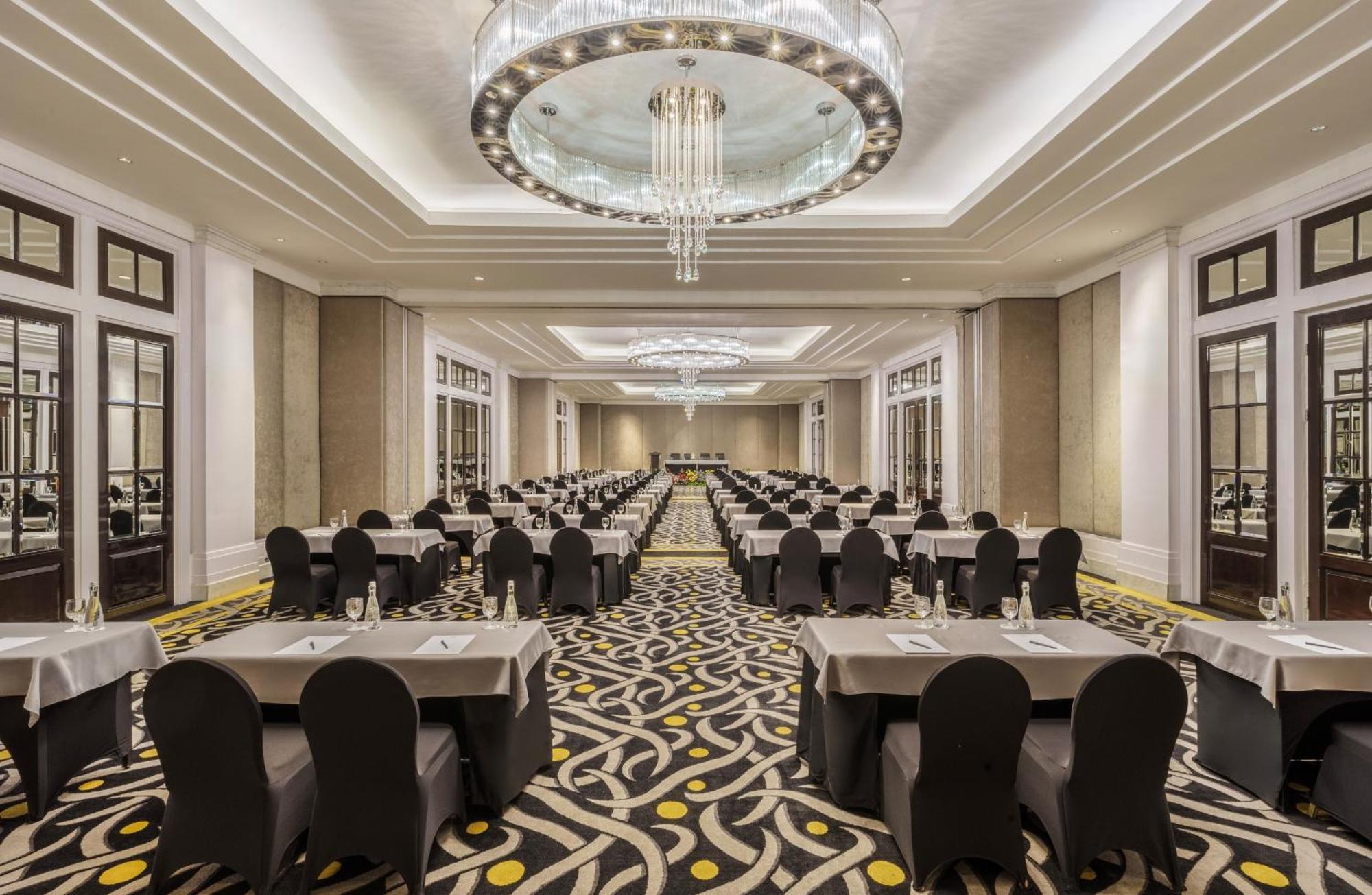Hotel Ciputra World Surabaya Managed By Swiss-Belhotel International Ngoại thất bức ảnh